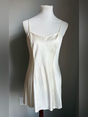 Vintage Y2K Victoria's Secret 100% Silk Babydoll Slip Dress Chemise Size M